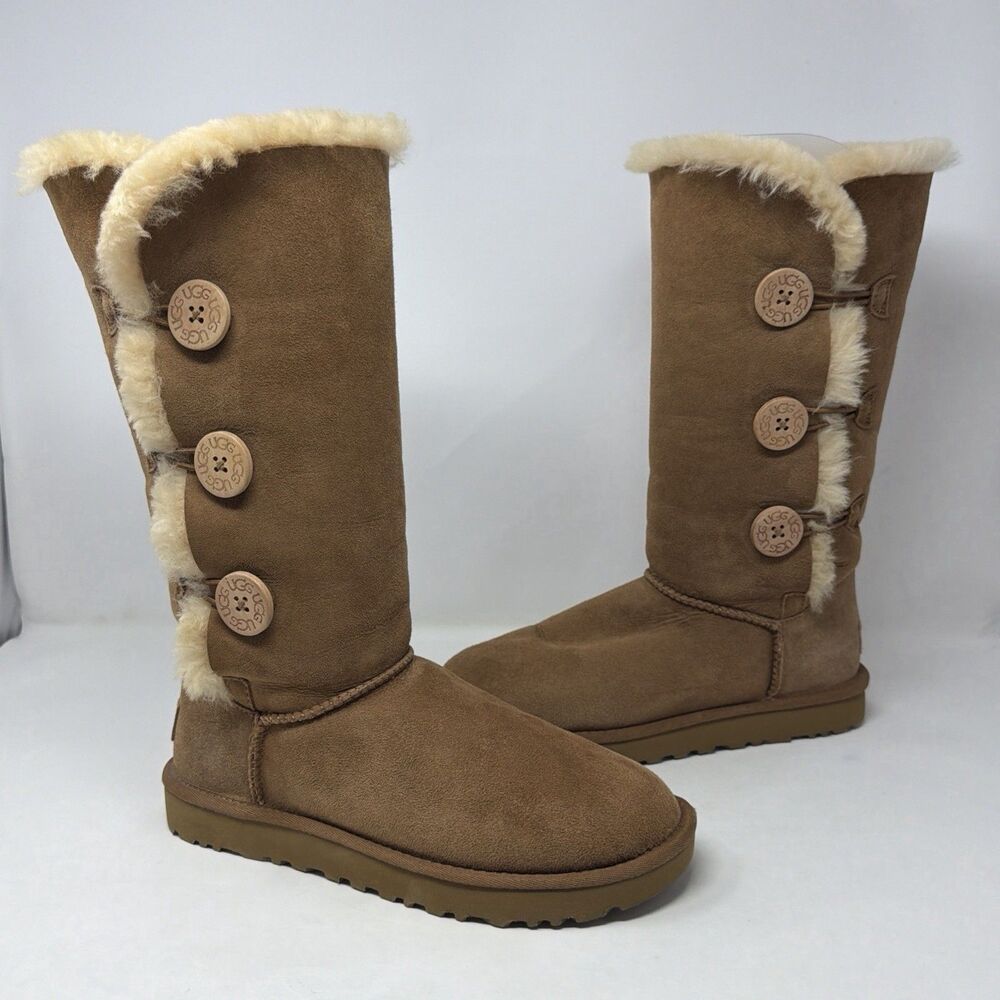 UGG Bailey Button Triplet Tall Boots Women 8 Chestnut Suede Sheepskin